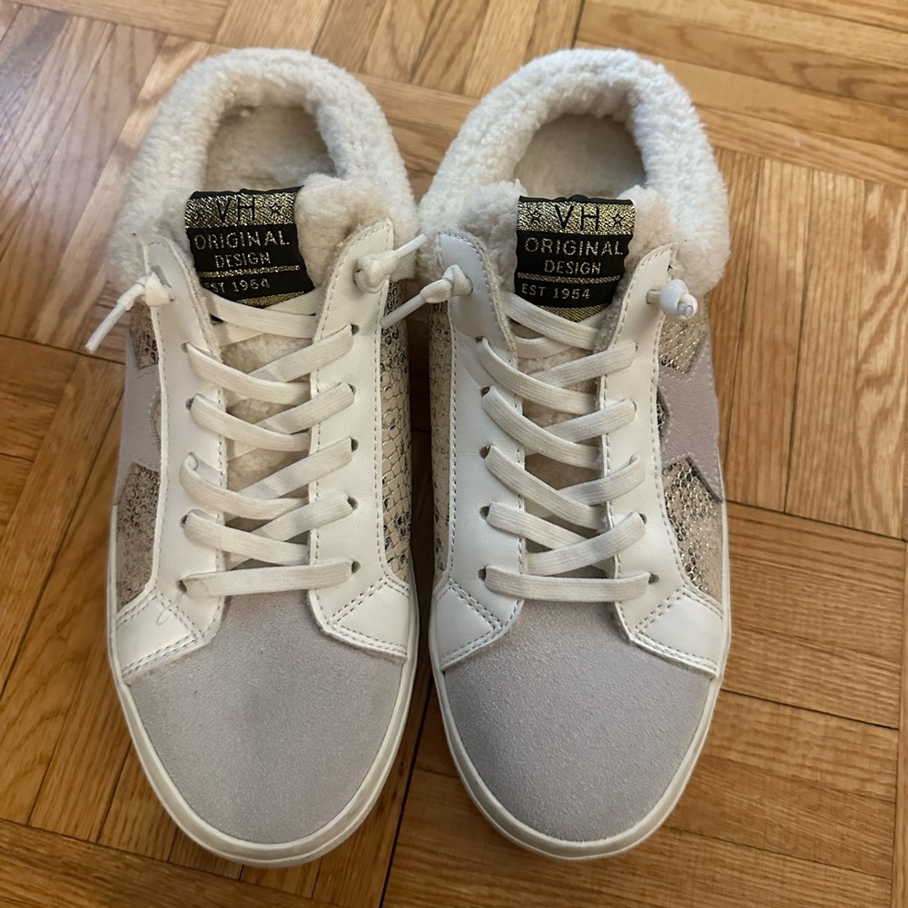 NWOT VINTAGE HAVANA FAUX SHEARLING SLIP ON SNEAKERS